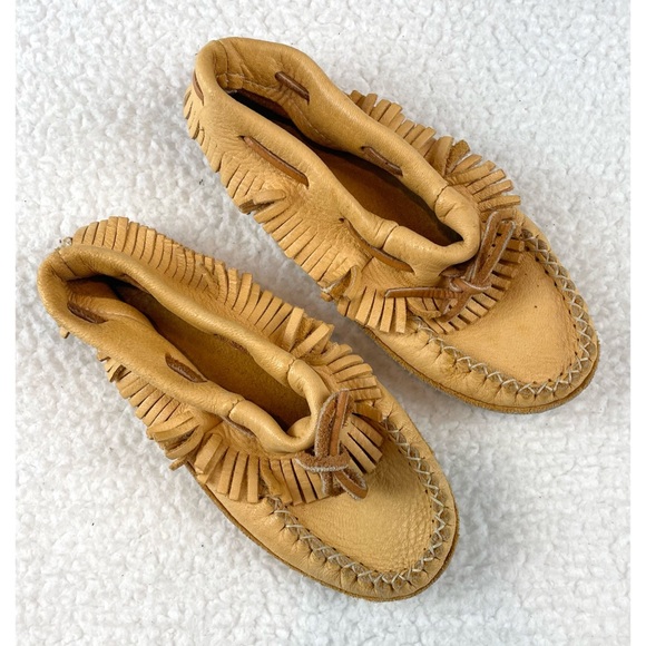 SOUTHWEST INDIAN FOUNDATION • Genuine Moosehide Leather Slip-On Fringe Moccasins - Picture 2 of 16